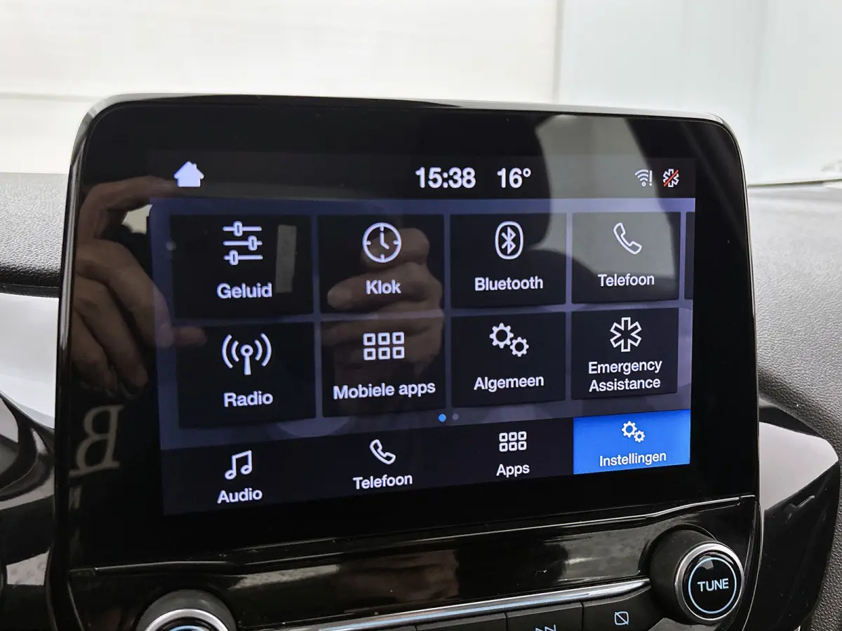 1.0 EcoBoost Titanium (NAVIGATIE, CARPLAY, STUURBEDIENING, LM VELGEN., 1e EIGENAAR, DEALER ONDERHOUDEN)