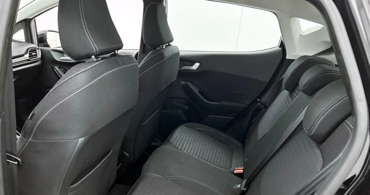 1.0 EcoBoost Titanium (NAVIGATIE, CARPLAY, STUURBEDIENING, LM VELGEN., 1e EIGENAAR, DEALER ONDERHOUDEN)