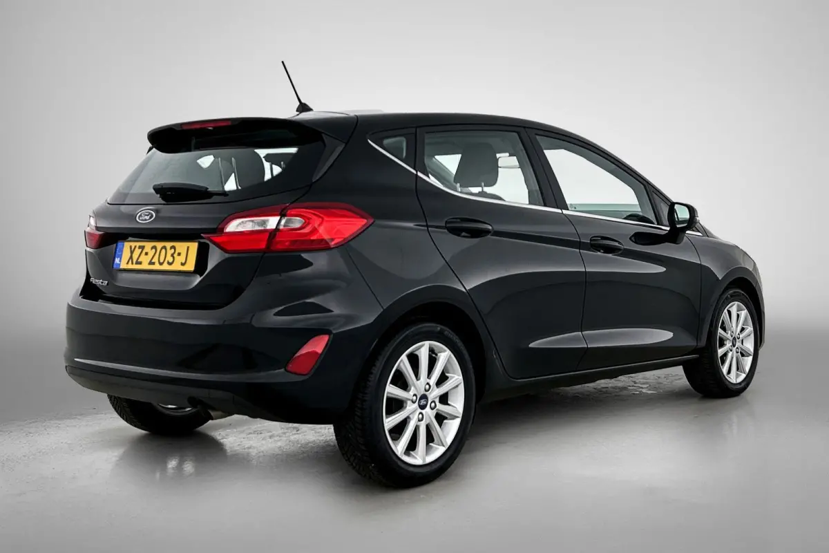 1.0 EcoBoost Titanium (NAVIGATIE, CARPLAY, STUURBEDIENING, LM VELGEN., 1e EIGENAAR, DEALER ONDERHOUDEN)