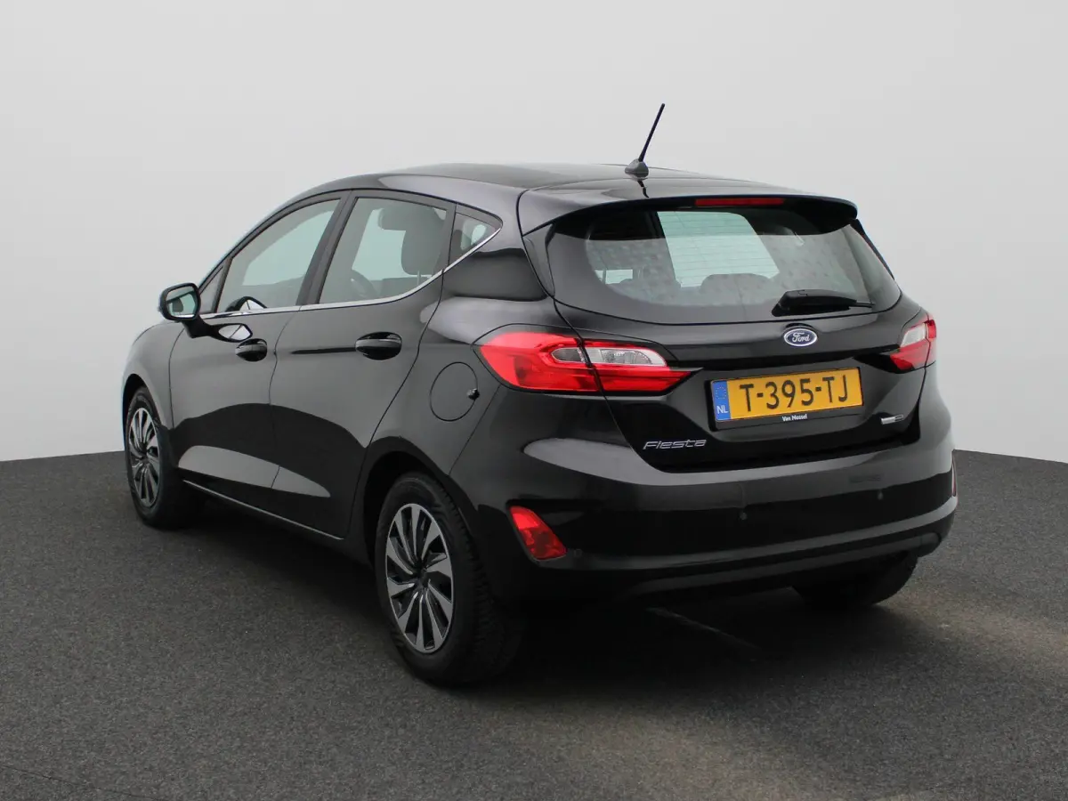 1.0 EcoBoost Hybrid Titanium | APPLE CARPLAY - ANDROID AUTO | CLIMATE CONTROL | CRUISE CONTROL | PARKEERSENSOREN | LANE ASSIST |