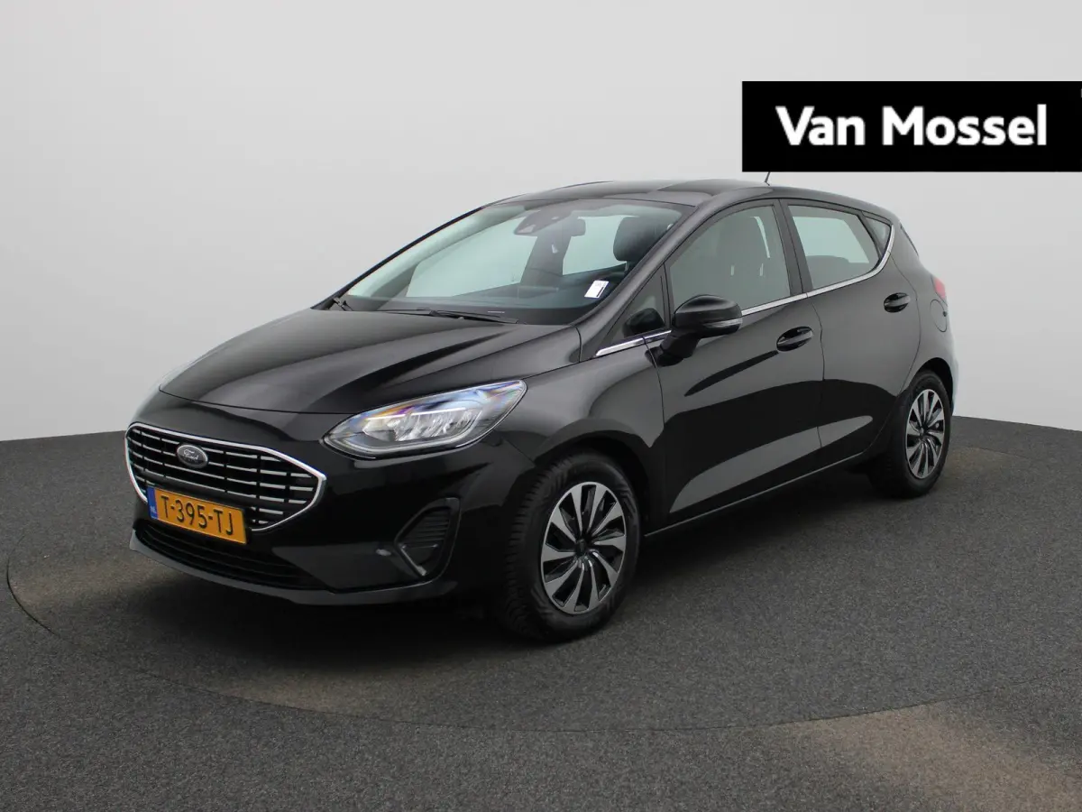 1.0 EcoBoost Hybrid Titanium | APPLE CARPLAY - ANDROID AUTO | CLIMATE CONTROL | CRUISE CONTROL | PARKEERSENSOREN | LANE ASSIST |