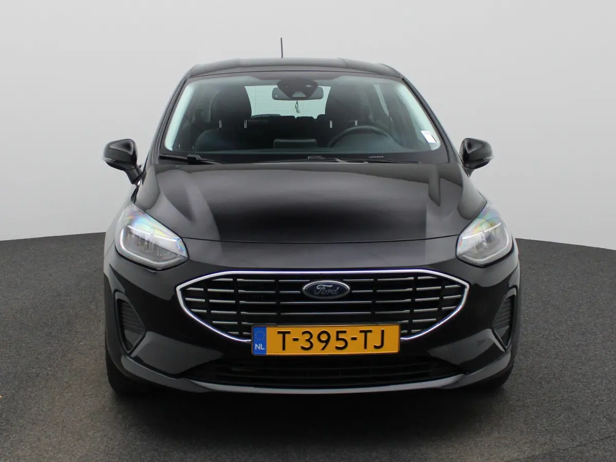 1.0 EcoBoost Hybrid Titanium | APPLE CARPLAY - ANDROID AUTO | CLIMATE CONTROL | CRUISE CONTROL | PARKEERSENSOREN | LANE ASSIST |