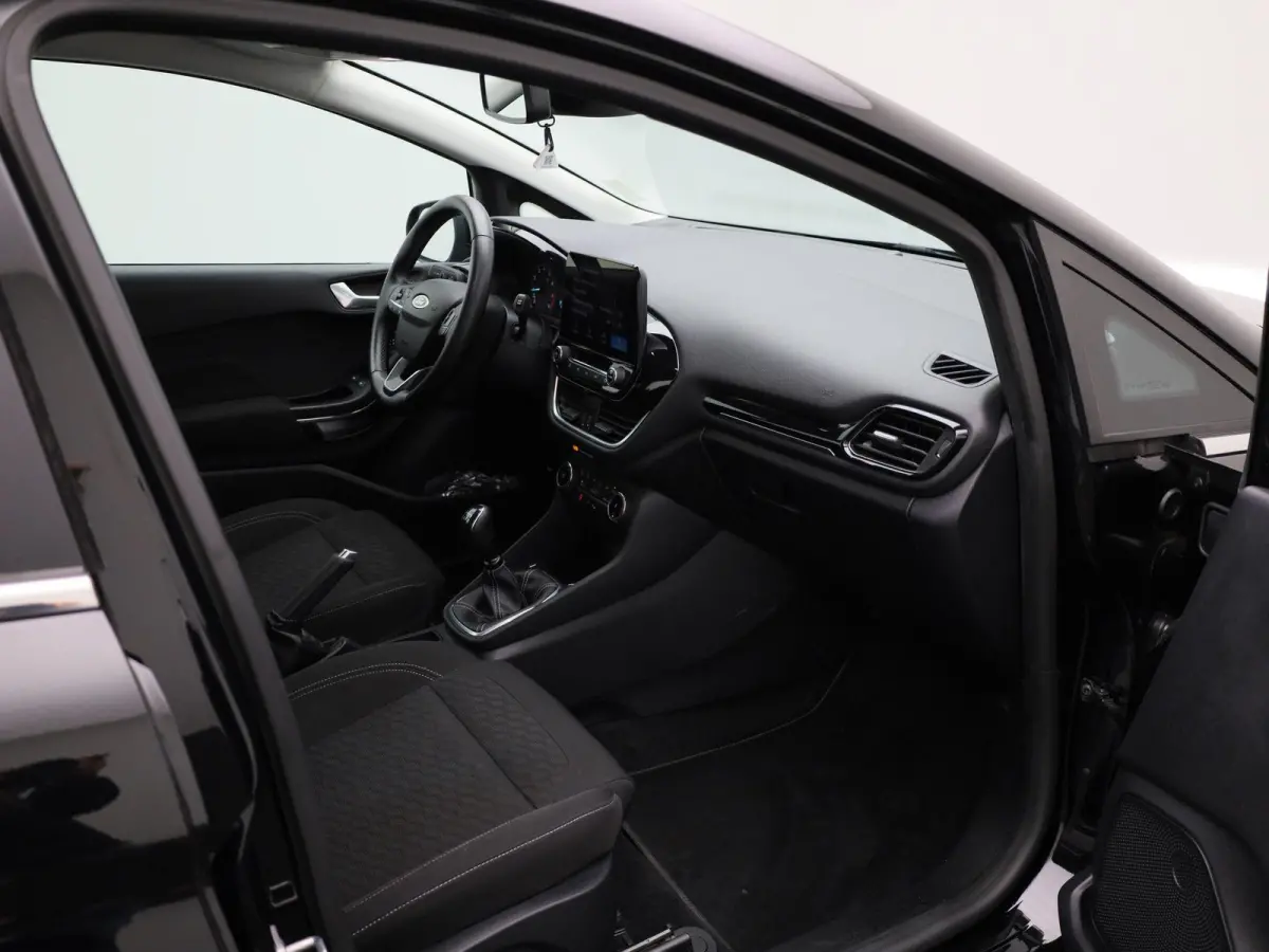 1.0 EcoBoost Hybrid Titanium | APPLE CARPLAY - ANDROID AUTO | CLIMATE CONTROL | CRUISE CONTROL | PARKEERSENSOREN | LANE ASSIST |