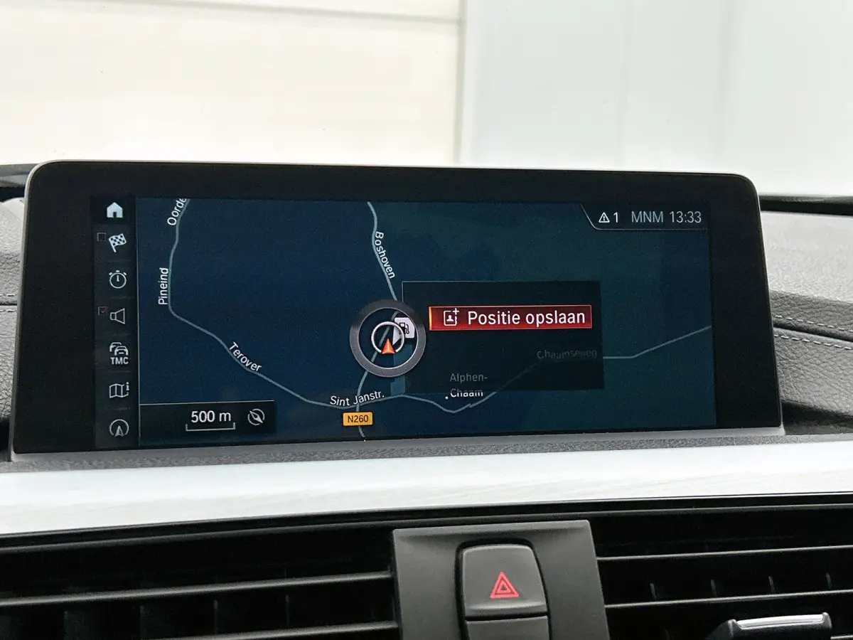 318i M Sport Corporate Lease Automaat (GROOT-NAVIGATIE, TREKHAAK, STOELVERWARMING, LED, GOED ONDERHOUDEN)