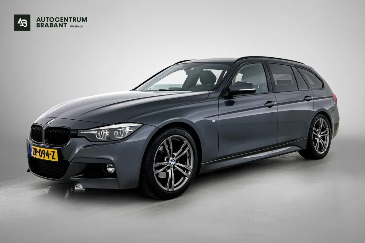 318i M Sport Corporate Lease Automaat (GROOT-NAVIGATIE, TREKHAAK, STOELVERWARMING, LED, GOED ONDERHOUDEN)