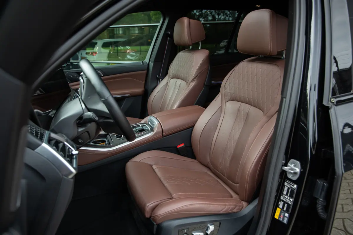xDrive50e M-Sport Pro , Pano, Trekhaak, Adap. Cruise, Massage, Softclose, Laser, HUD, Carbon