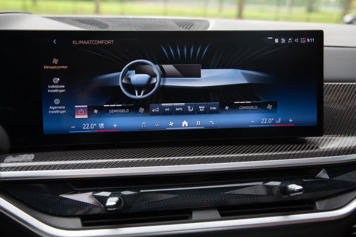 xDrive50e M-Sport Pro , Pano, Trekhaak, Adap. Cruise, Massage, Softclose, Laser, HUD, Carbon