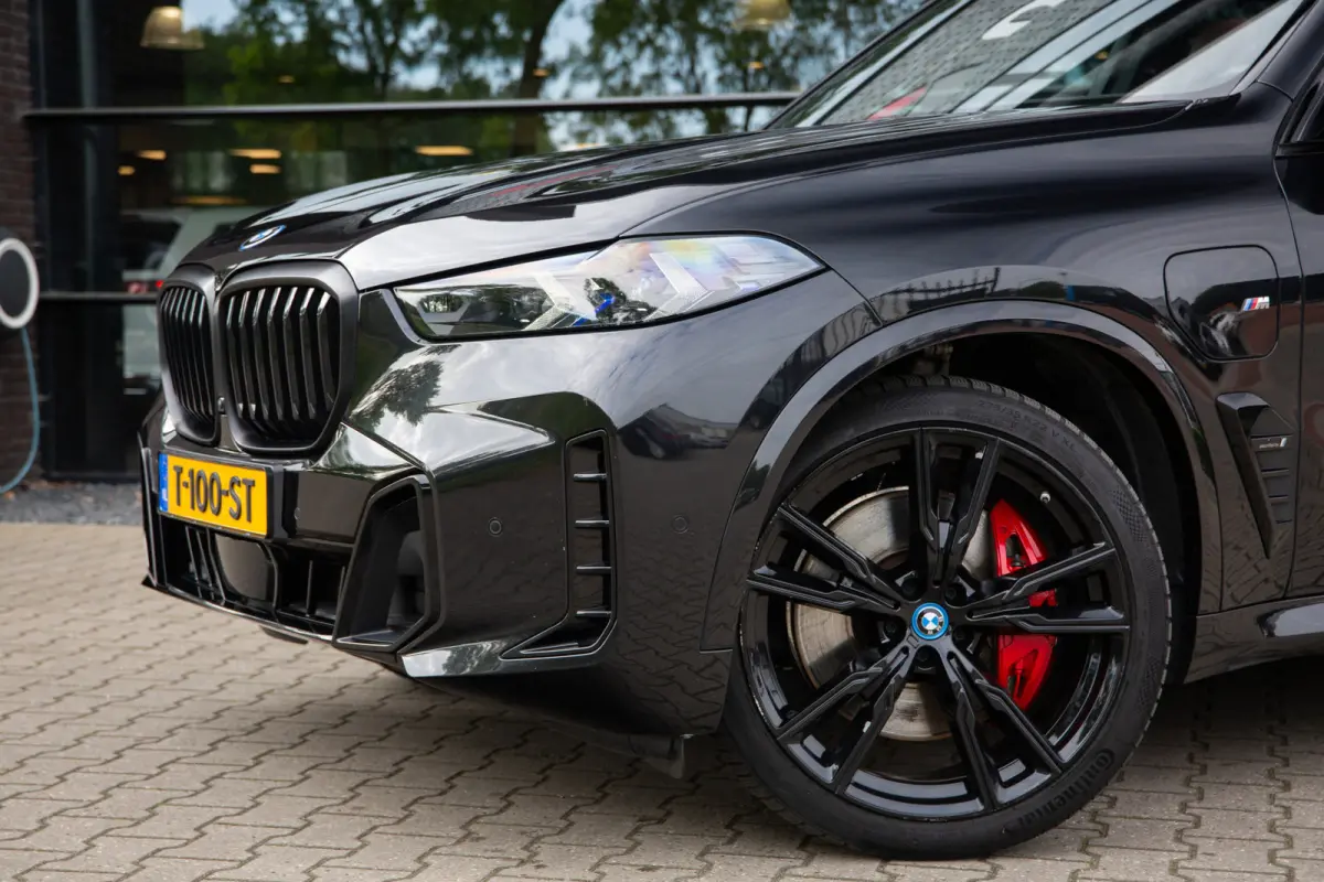 xDrive50e M-Sport Pro , Pano, Trekhaak, Adap. Cruise, Massage, Softclose, Laser, HUD, Carbon