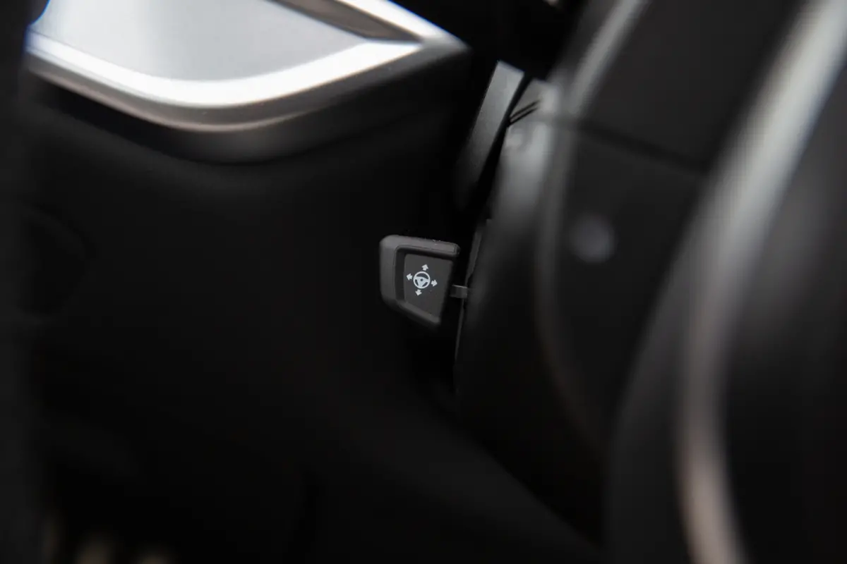 xDrive50e M-Sport Pro , Pano, Trekhaak, Adap. Cruise, Massage, Softclose, Laser, HUD, Carbon