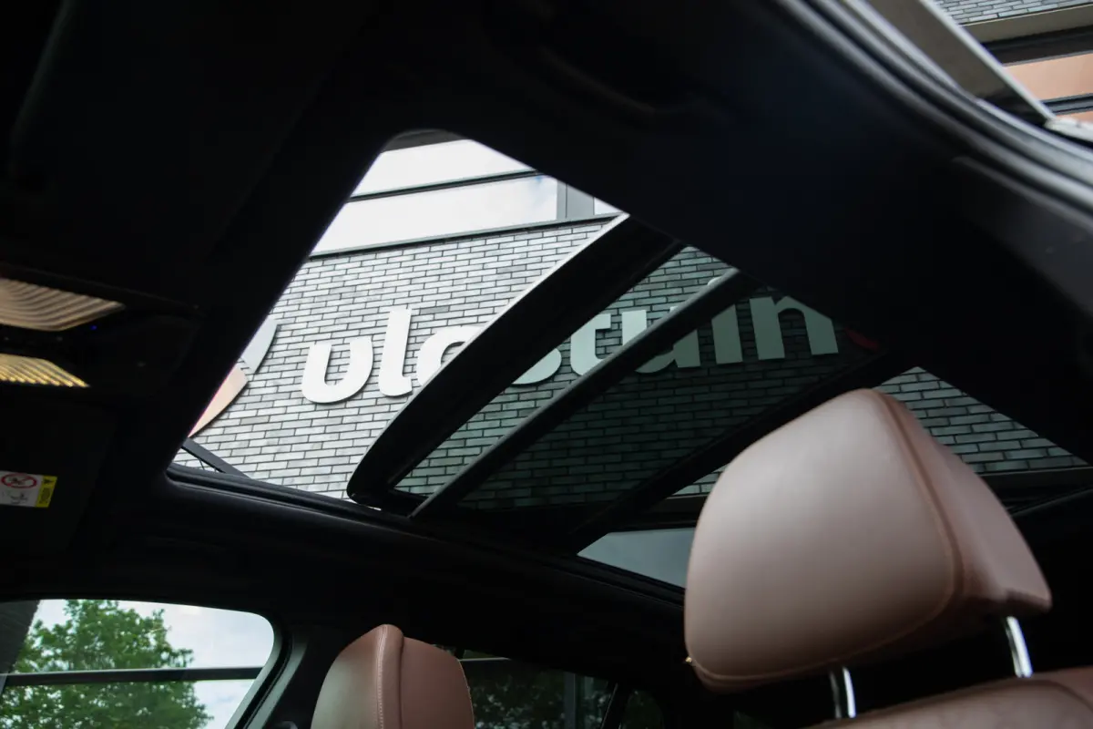 xDrive50e M-Sport Pro , Pano, Trekhaak, Adap. Cruise, Massage, Softclose, Laser, HUD, Carbon