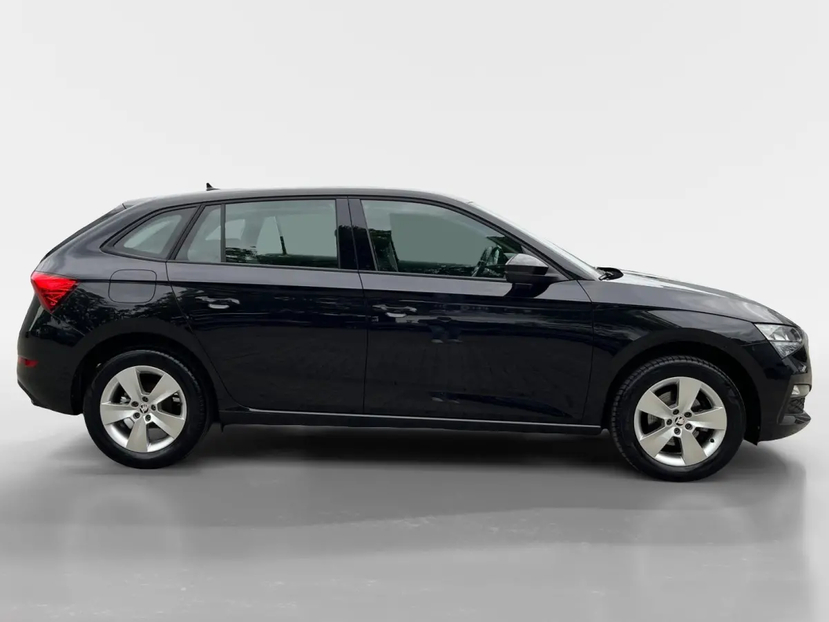 1.0 TSI Sport Business | Stoelverwarming | Navigatie | Digital Dashboard