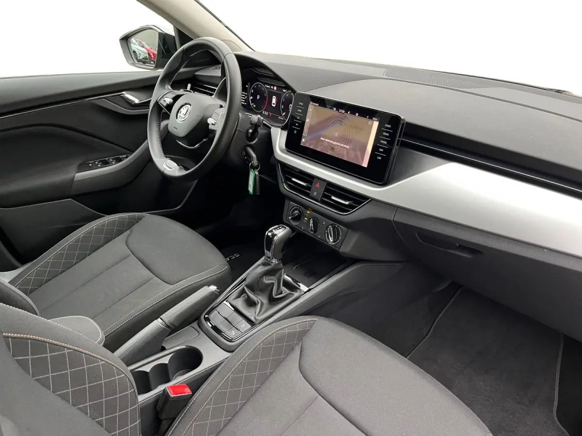 1.0 TSI Sport Business | Stoelverwarming | Navigatie | Digital Dashboard