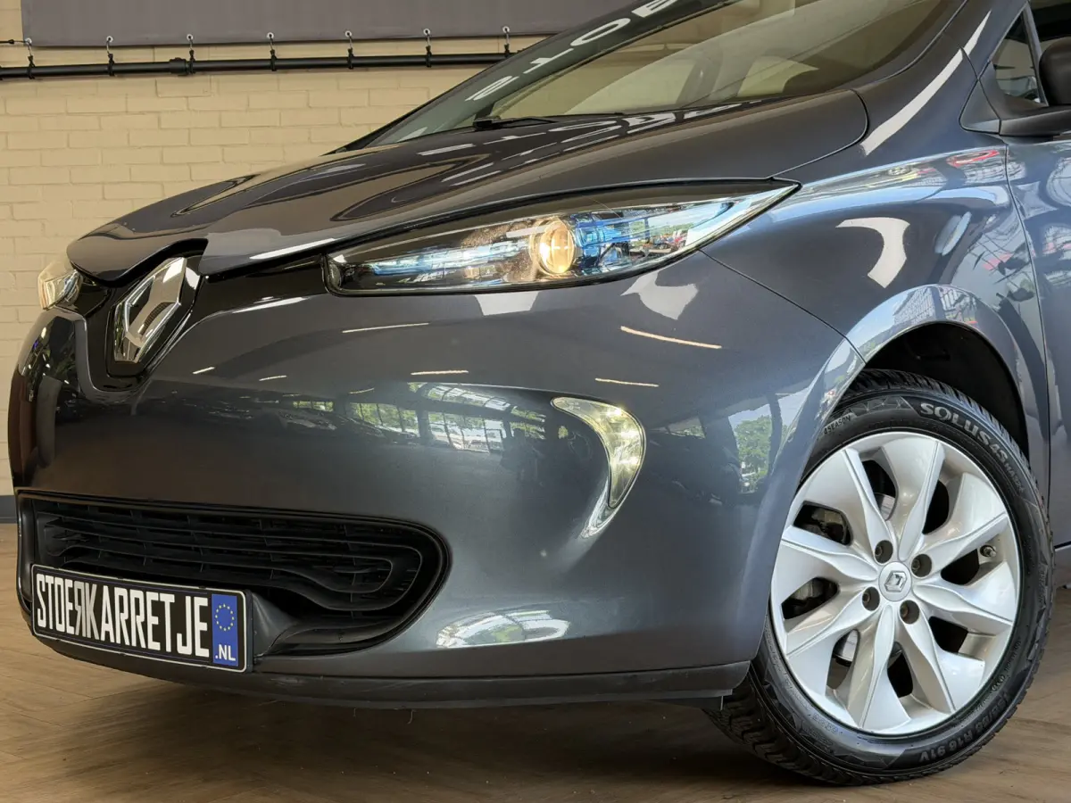 R90 41 kWh (Huur Accu) Navigatie | Clima | 16" | Cruise control | Bluetooth | Dealer onderhouden!