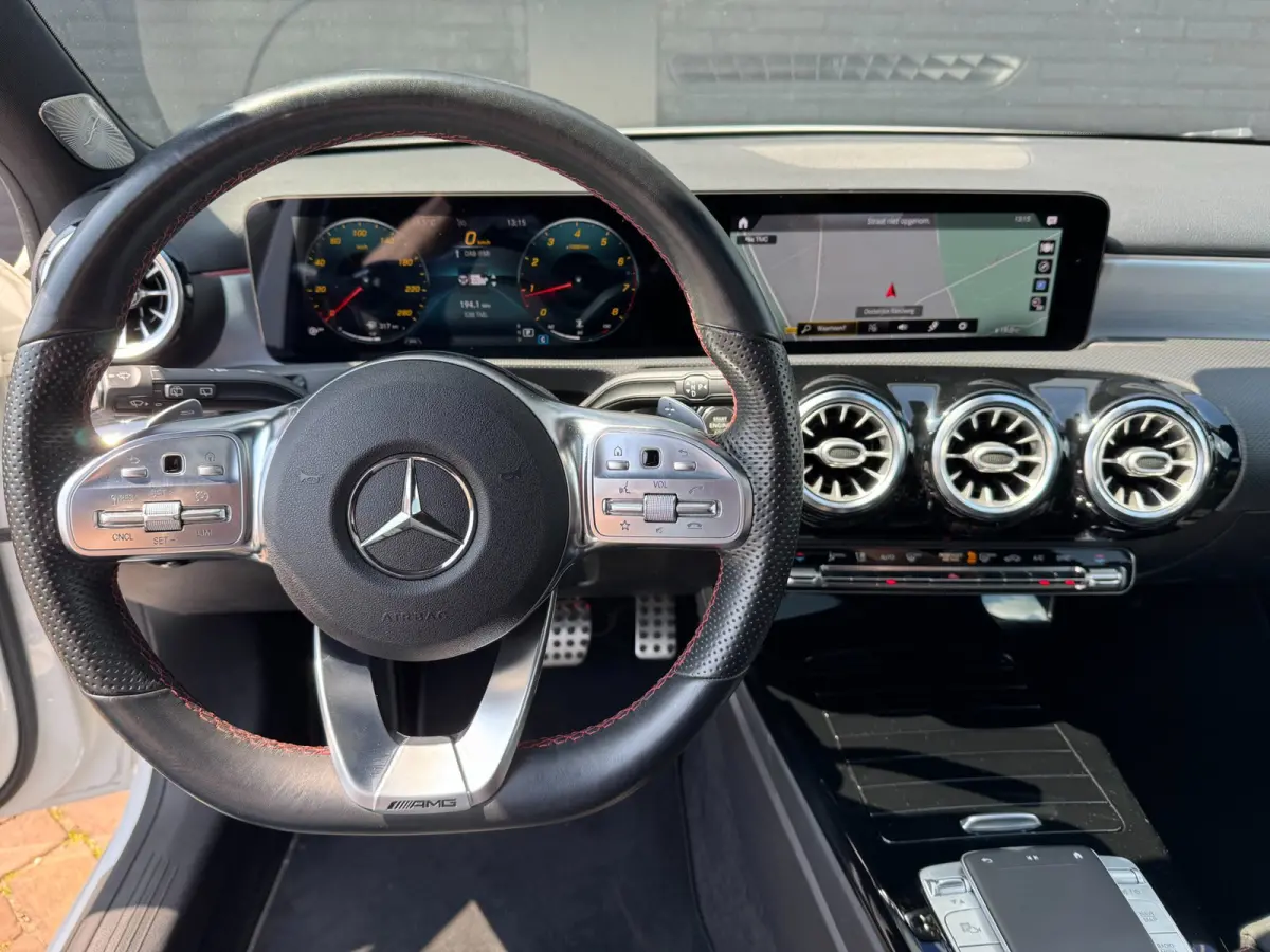 180 Business Solution AMG **PANODAK + WIDESCREEN + BURMESTER + KEYLESS + CAMERA**
