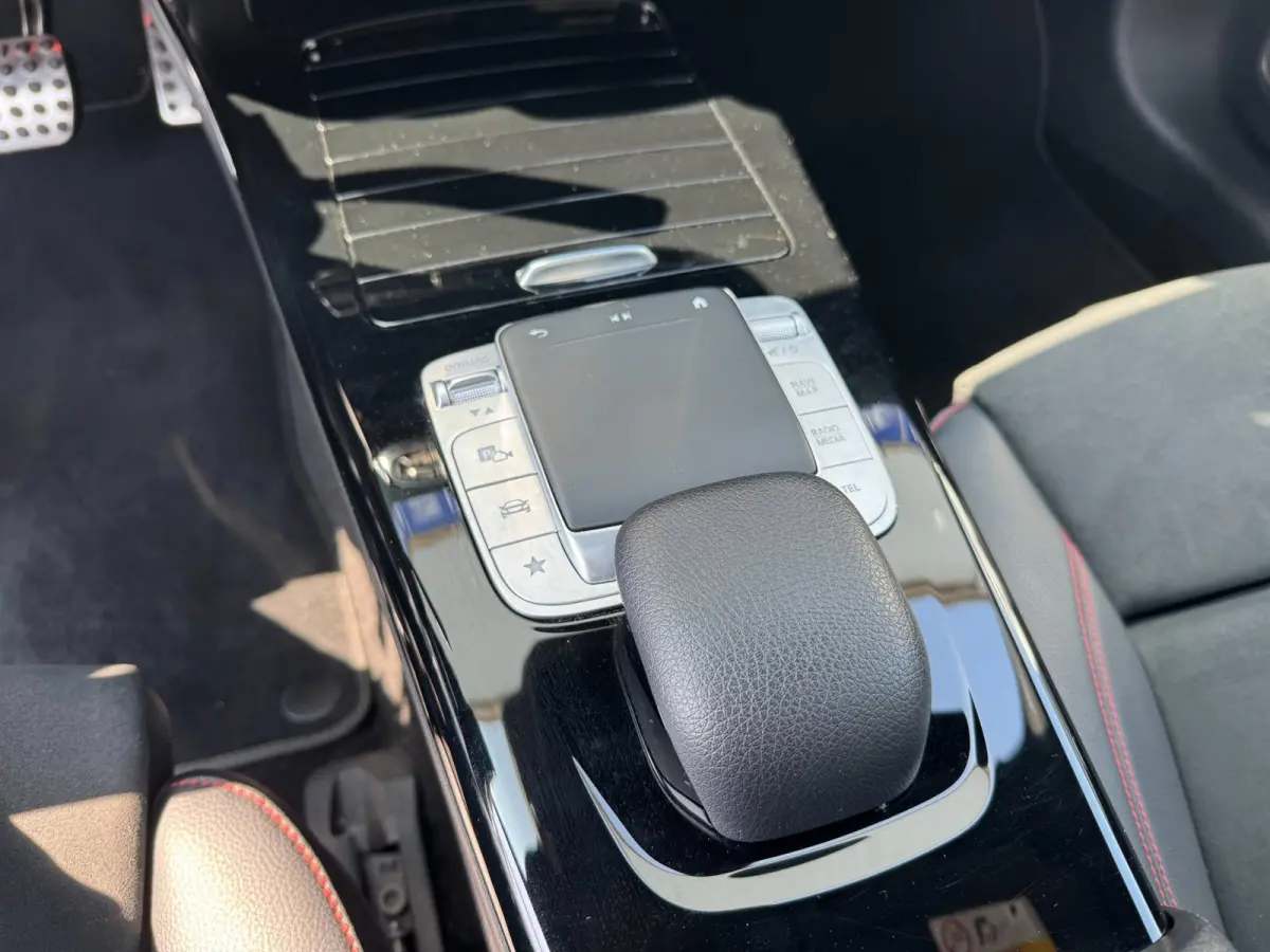 180 Business Solution AMG **PANODAK + WIDESCREEN + BURMESTER + KEYLESS + CAMERA**