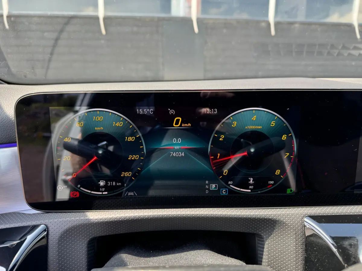 180 Business Solution AMG **PANODAK + WIDESCREEN + BURMESTER + KEYLESS + CAMERA**