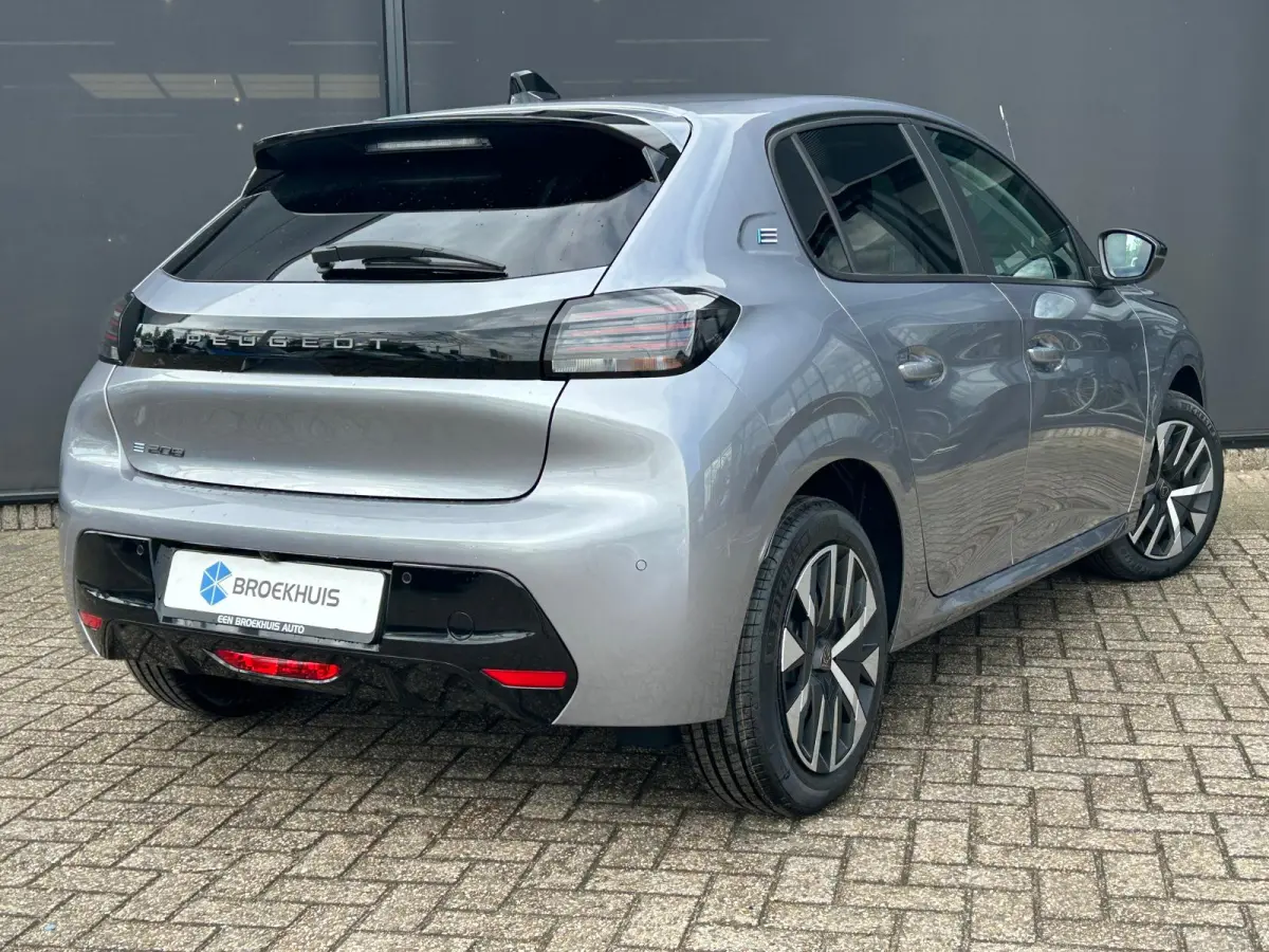 EV Business 51 kWh | Voorraad-Actie ! | Navigatie | 3-Fase | Draadloos Apple Carplay & Android Auto | Climate Control | !!