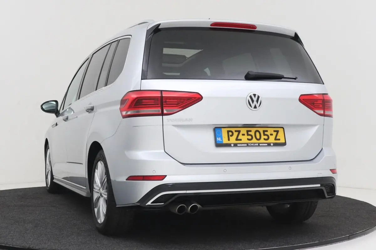 1.8 TSI Highline Business R-Line 7p | Trekhaak | Panoramadak | 180 PK | Dealer Ond. | CarPlay | Stoelverwarming