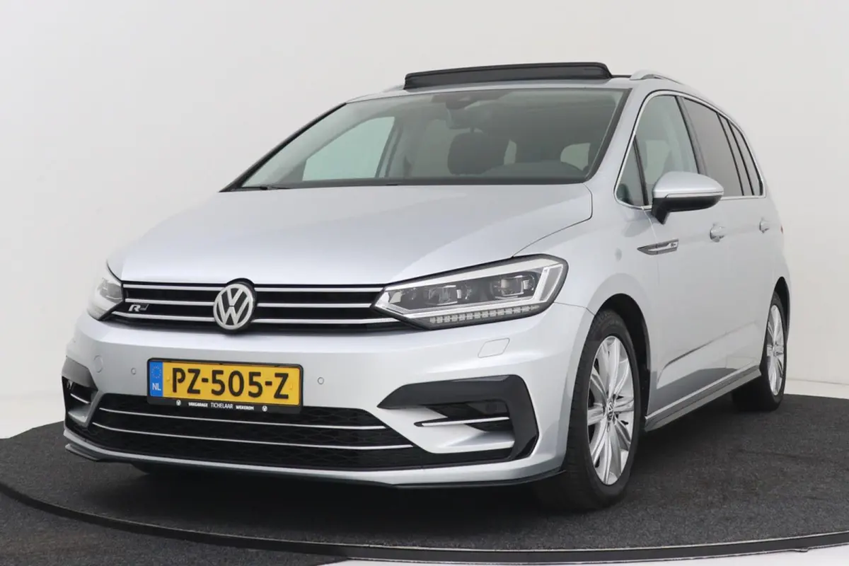 1.8 TSI Highline Business R-Line 7p | Trekhaak | Panoramadak | 180 PK | Dealer Ond. | CarPlay | Stoelverwarming