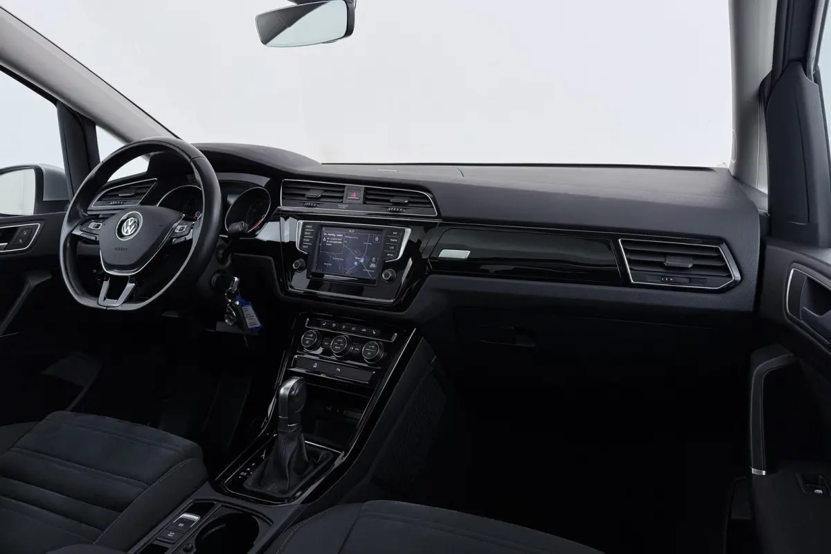 1.8 TSI Highline Business R-Line 7p | Trekhaak | Panoramadak | 180 PK | Dealer Ond. | CarPlay | Stoelverwarming