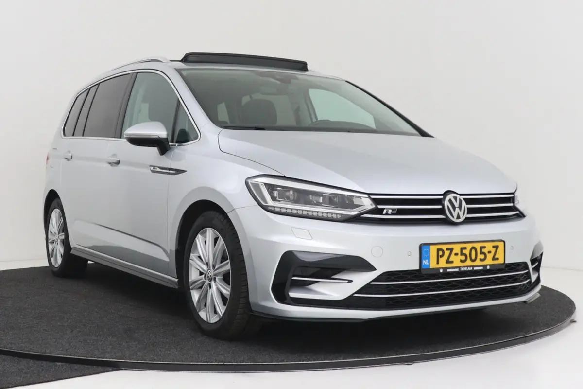 1.8 TSI Highline Business R-Line 7p | Trekhaak | Panoramadak | 180 PK | Dealer Ond. | CarPlay | Stoelverwarming