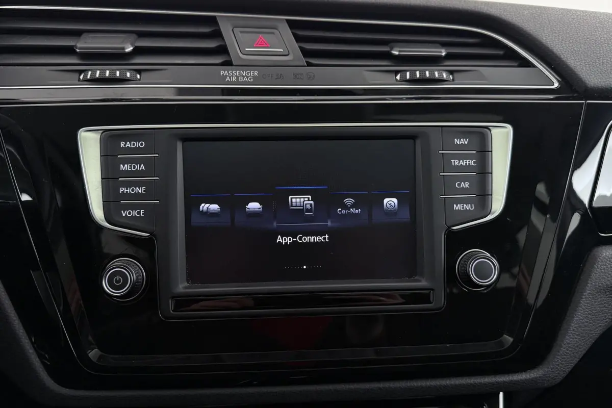1.8 TSI Highline Business R-Line 7p | Trekhaak | Panoramadak | 180 PK | Dealer Ond. | CarPlay | Stoelverwarming