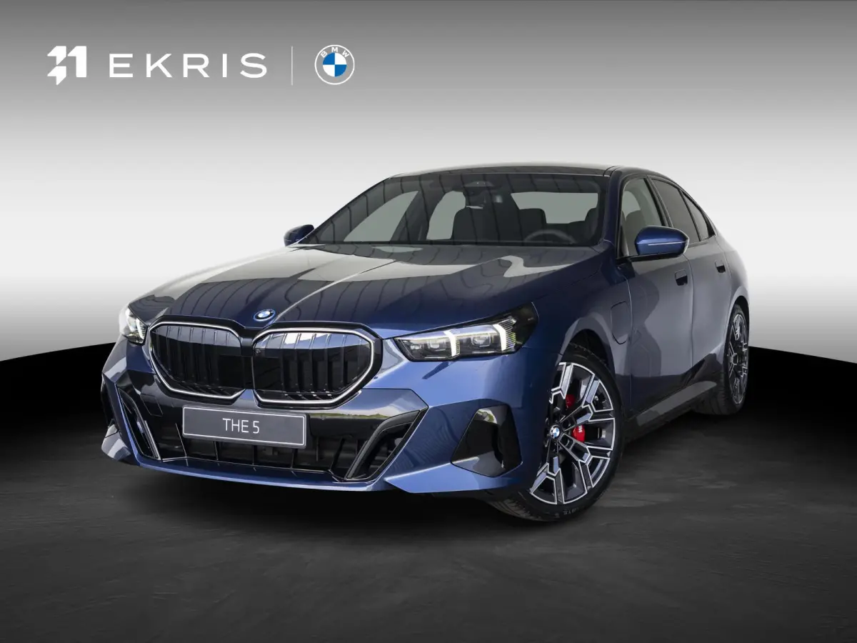 530e xDrive | M Sportpakket Pro |  Innovation Pack | Travel Pack | Panoramadak