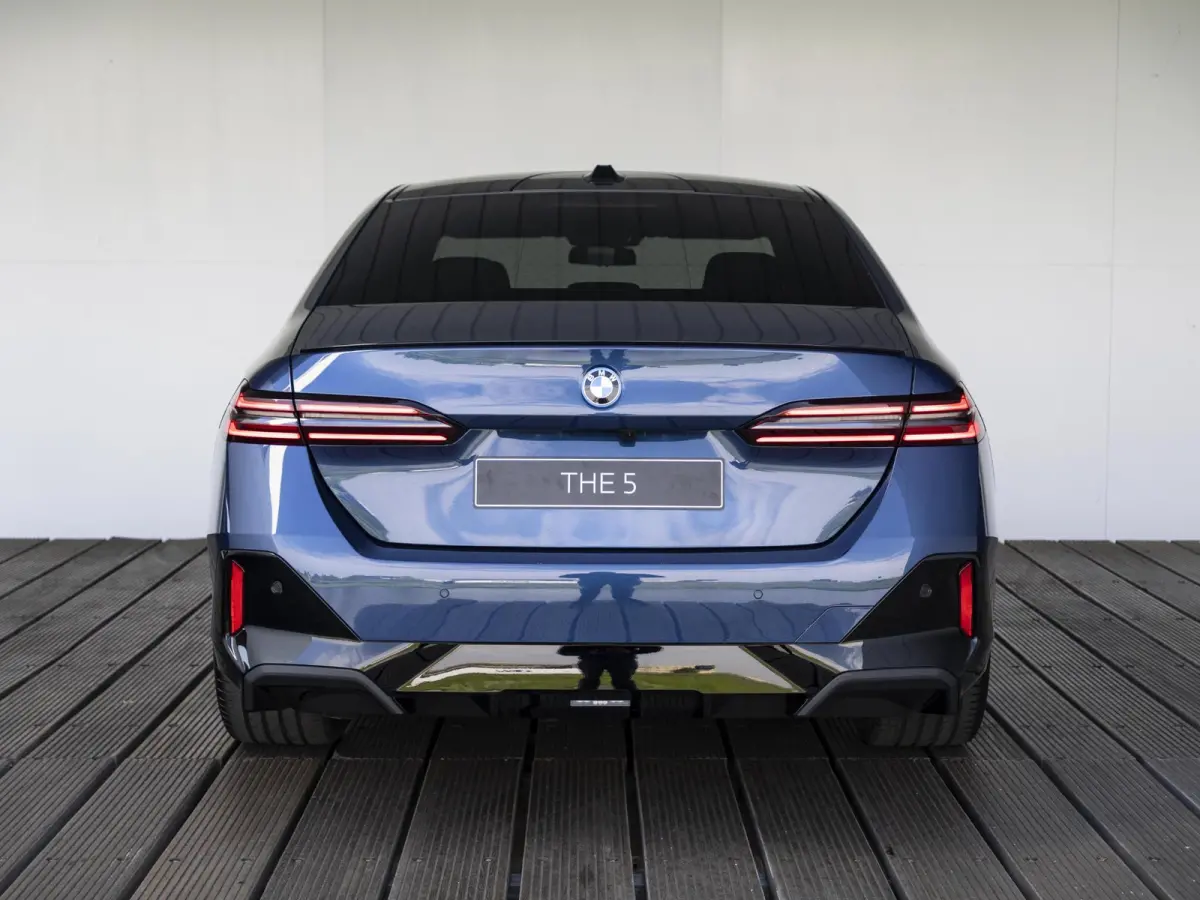 530e xDrive | M Sportpakket Pro |  Innovation Pack | Travel Pack | Panoramadak