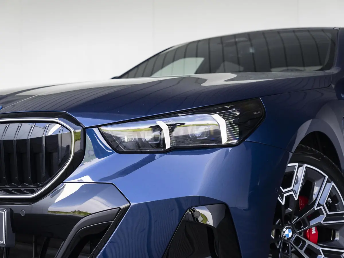 530e xDrive | M Sportpakket Pro |  Innovation Pack | Travel Pack | Panoramadak