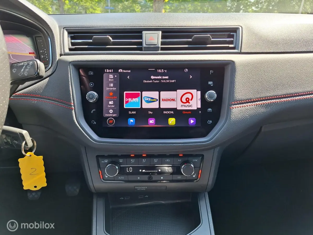 1.0 TSI FR BUSINESS INTENSE PLUS • 110PK • 6 VERSNELLINGEN •