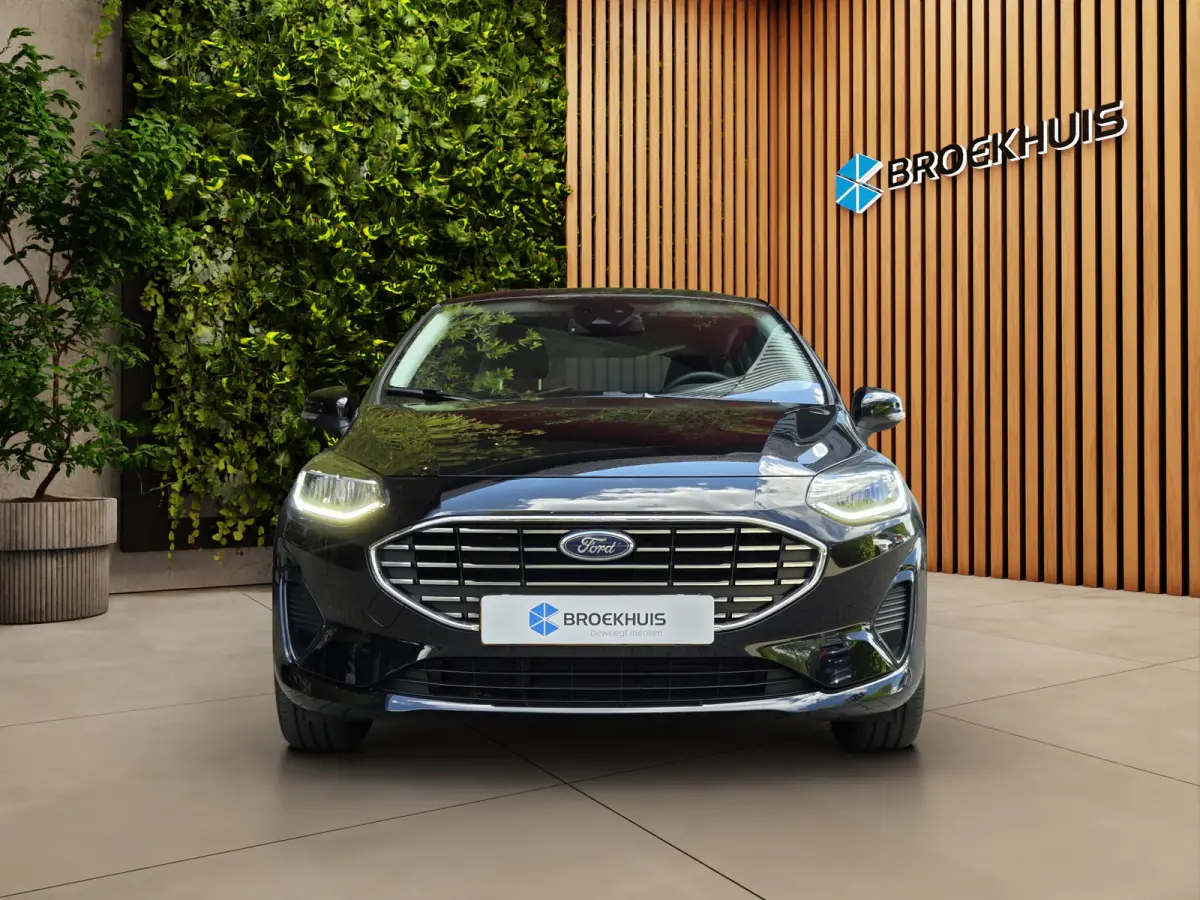 1.0 EcoBoost Hybrid Titanium | Stuur/stoelverwarming | Keyless | DAB | Lane Keeping