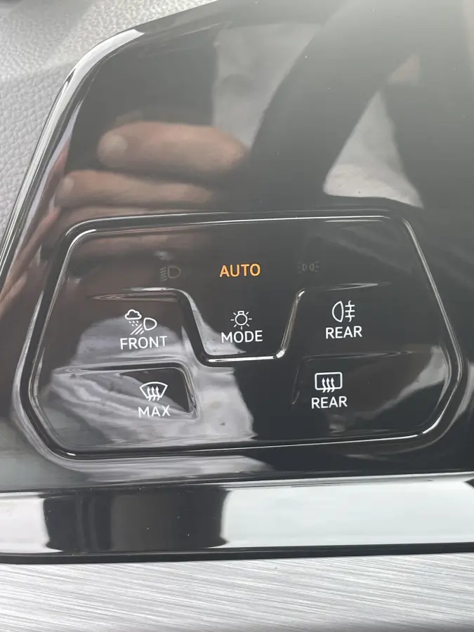 1.5 eTSI 150pk DSG Style Navigatie Apple Carplay/Android Auto Parkeersensoren Adaptive Cruise Control Blind Spot Assist Stoel-en stuurverwarming Ledverlichting Climate Control