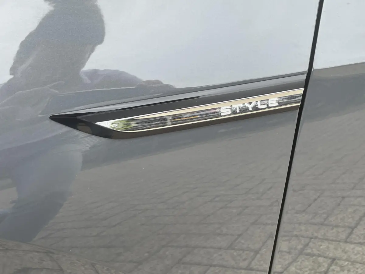 1.5 eTSI 150pk DSG Style Navigatie Apple Carplay/Android Auto Parkeersensoren Adaptive Cruise Control Blind Spot Assist Stoel-en stuurverwarming Ledverlichting Climate Control