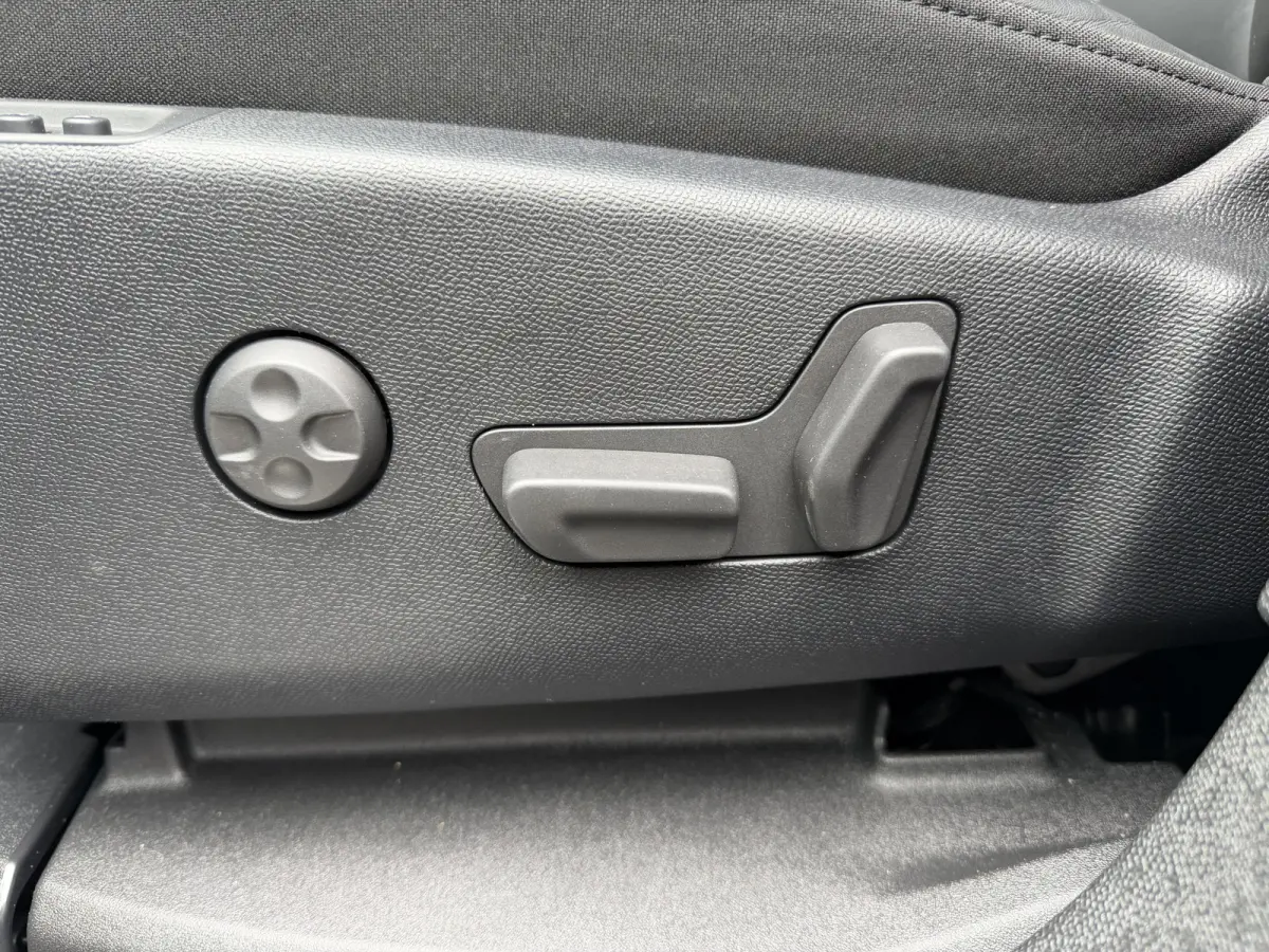 225pk Plug-in Hybrid Shine (Trekhaak - Leder incl verwarming/massage/geheugen - Adaptieve Cruise Controle - Keyless Entry - LED - Automatische Airco - Navigatie)