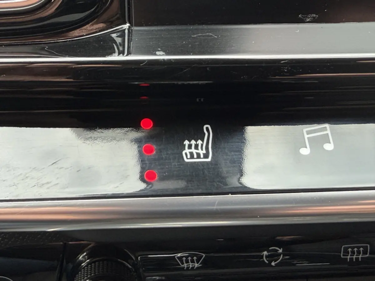 225pk Plug-in Hybrid Shine (Trekhaak - Leder incl verwarming/massage/geheugen - Adaptieve Cruise Controle - Keyless Entry - LED - Automatische Airco - Navigatie)