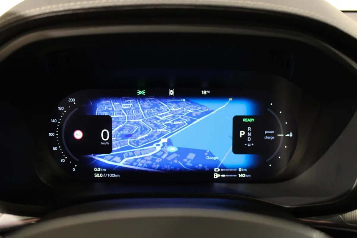 2.0 T6 Plug-in hybrid Ultra Bright PANO|HUD|H&K