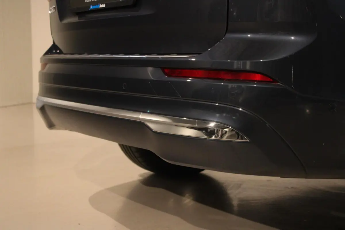 2.0 T6 Plug-in hybrid Ultra Bright PANO|HUD|H&K