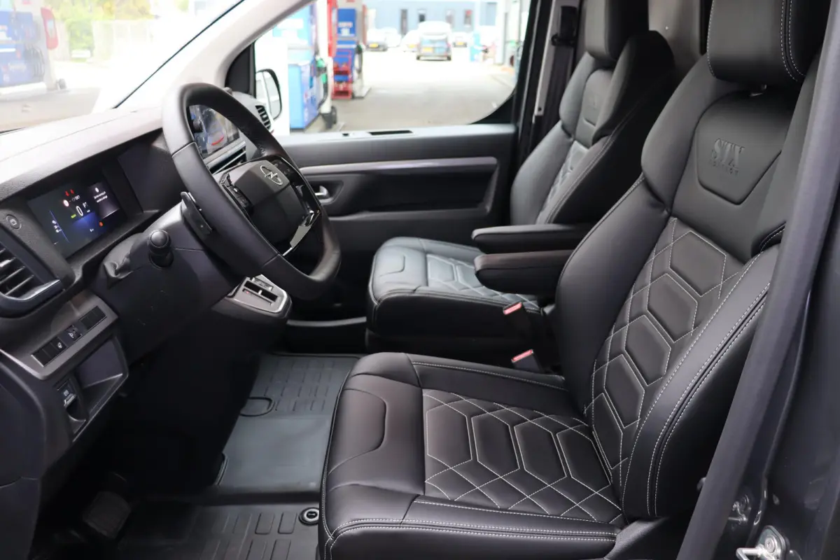 Electric L3 75 kWh STX / 0% rente / 2+6 jaar garantie / nieuw te bestellen