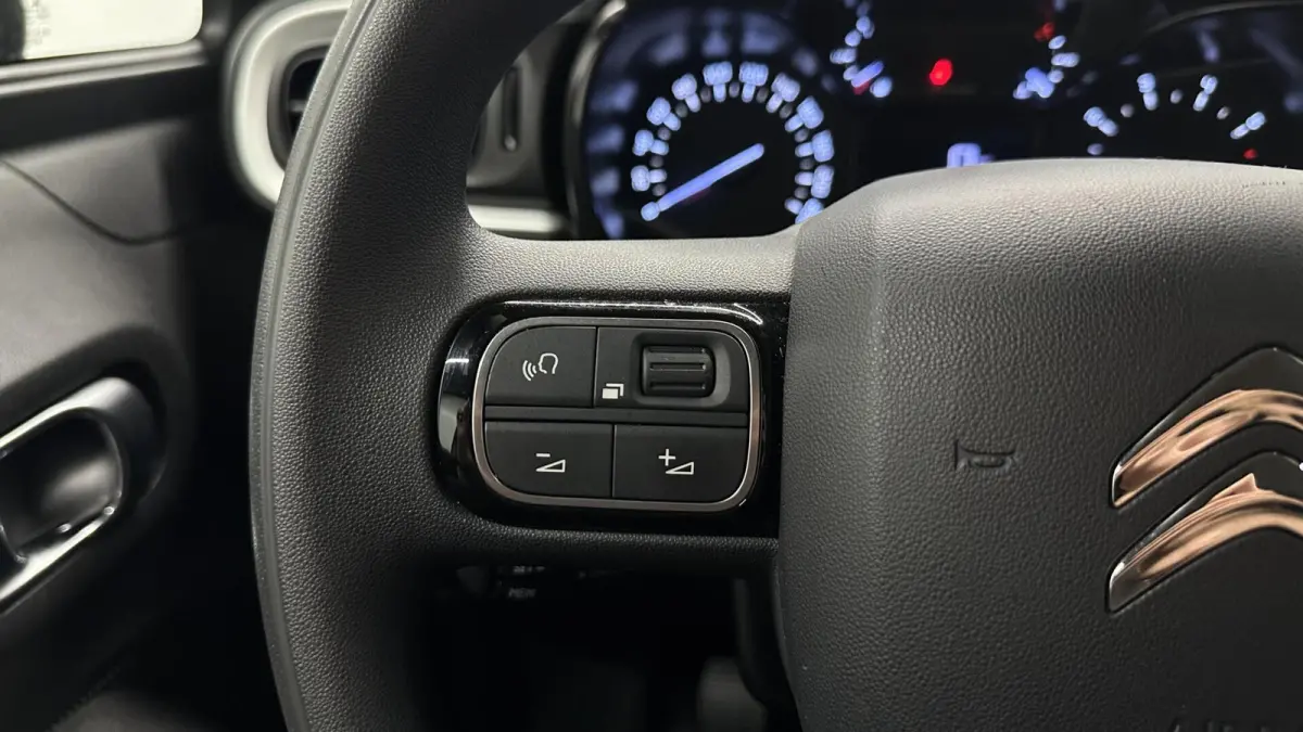 1.2 PureTech S&S Feel Edition CARPLAY LM NAVI CRUISE ECC.