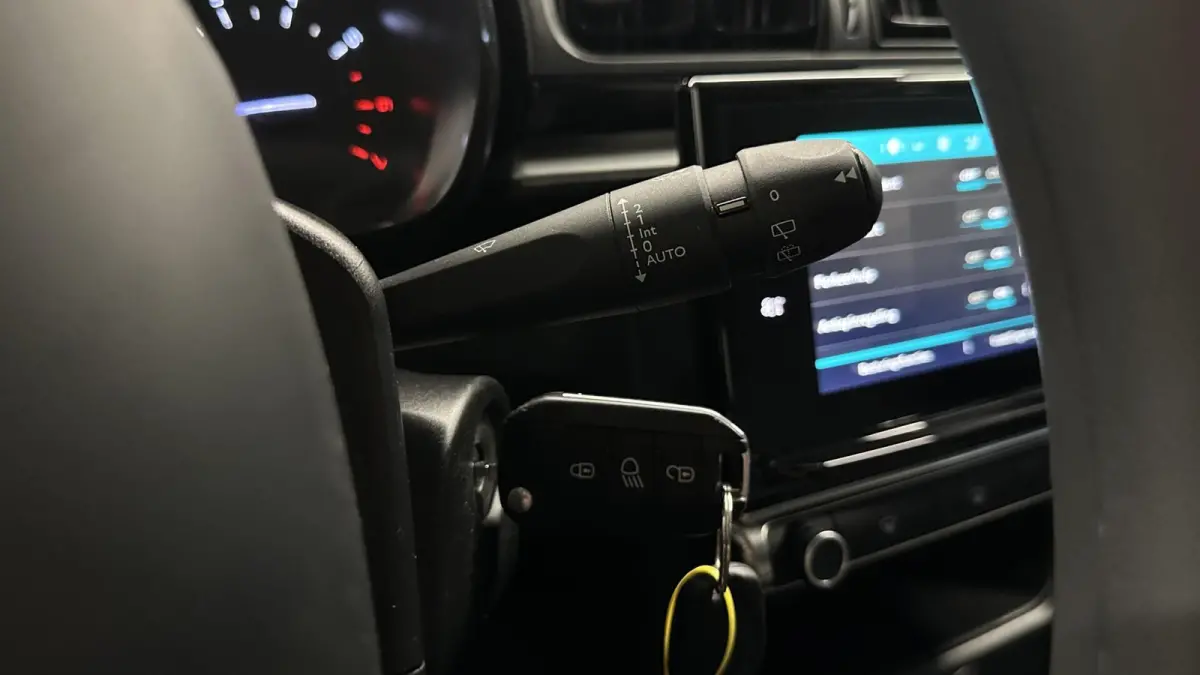 1.2 PureTech S&S Feel Edition CARPLAY LM NAVI CRUISE ECC.