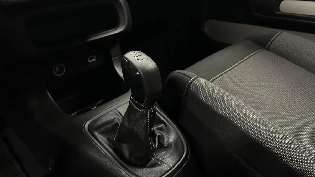 1.2 PureTech S&S Feel Edition CARPLAY LM NAVI CRUISE ECC.