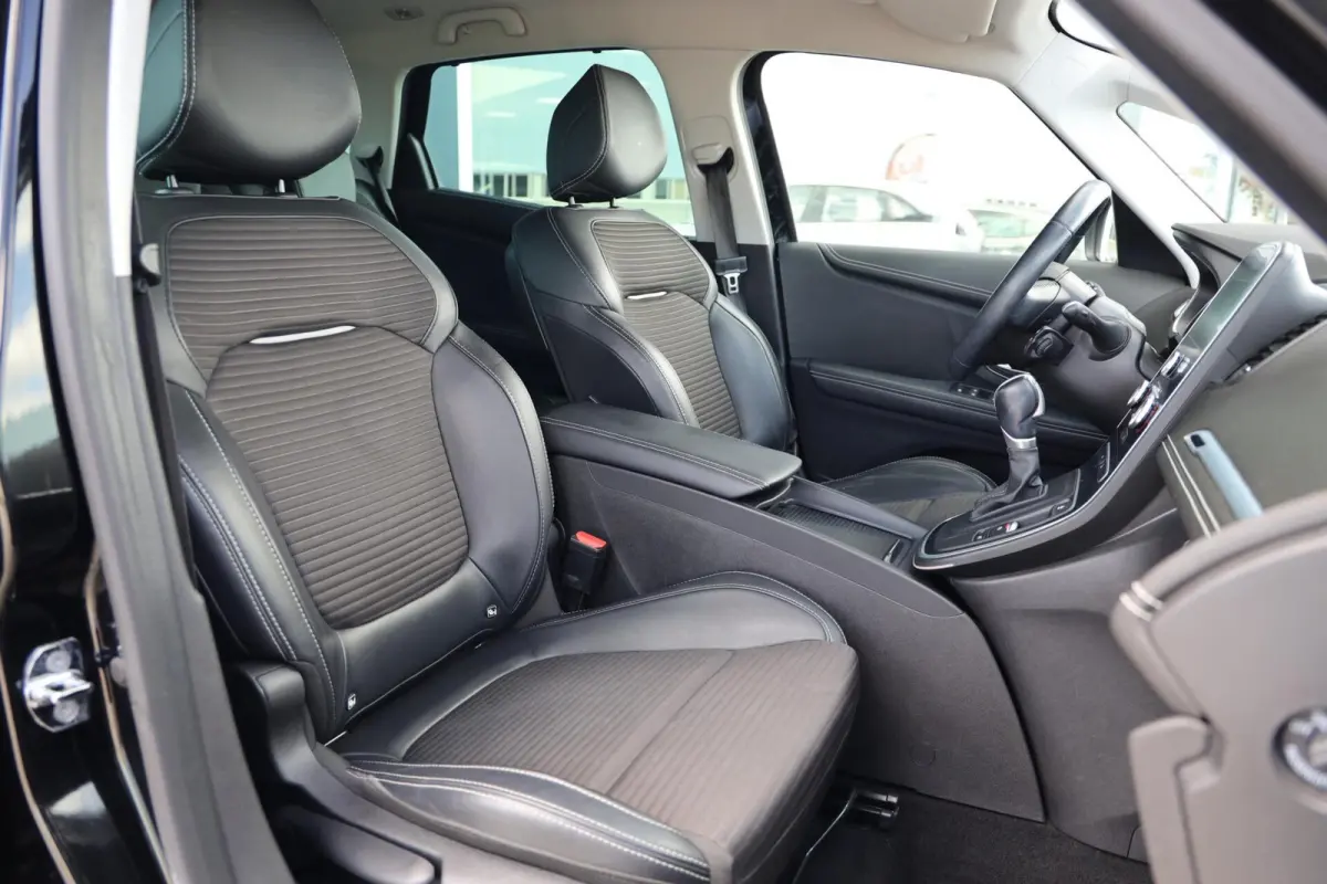 1.5 dCi Intens|Automaat|Camera|Navi|Cruise control|