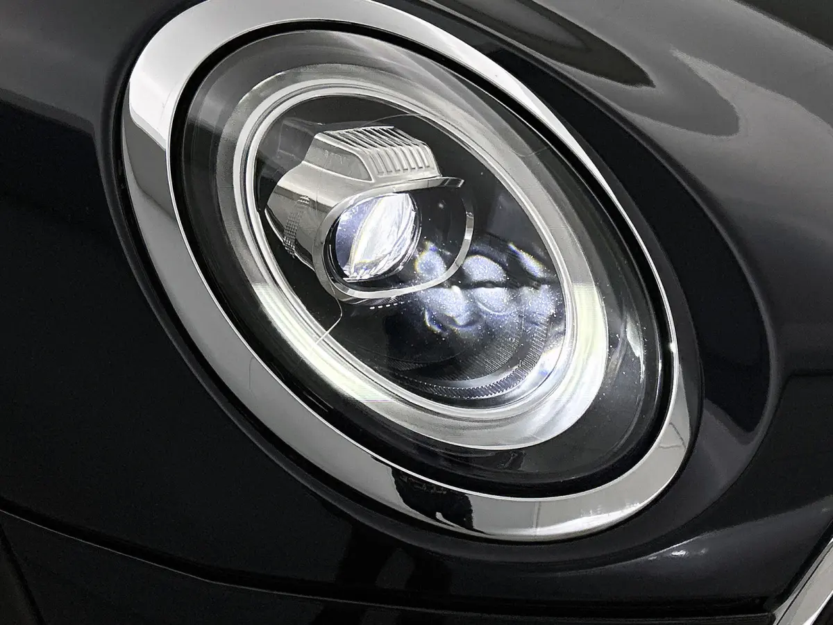 Mini 1.5 Cooper Business Edition (NAVIGATIE, CLIMA, PARKEERSENSOREN , 1e EIGENAAR, GOED ONDERHOUDEN)