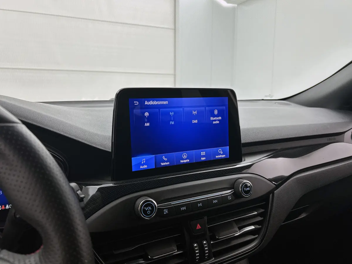 1.0 EcoBoost Hybrid ST Line X Business (TREKHAAK, B&O, STOEL-/STUURVERWARMING, TREKHAAK, ADAPTIVE CRUISE, CAMERA)