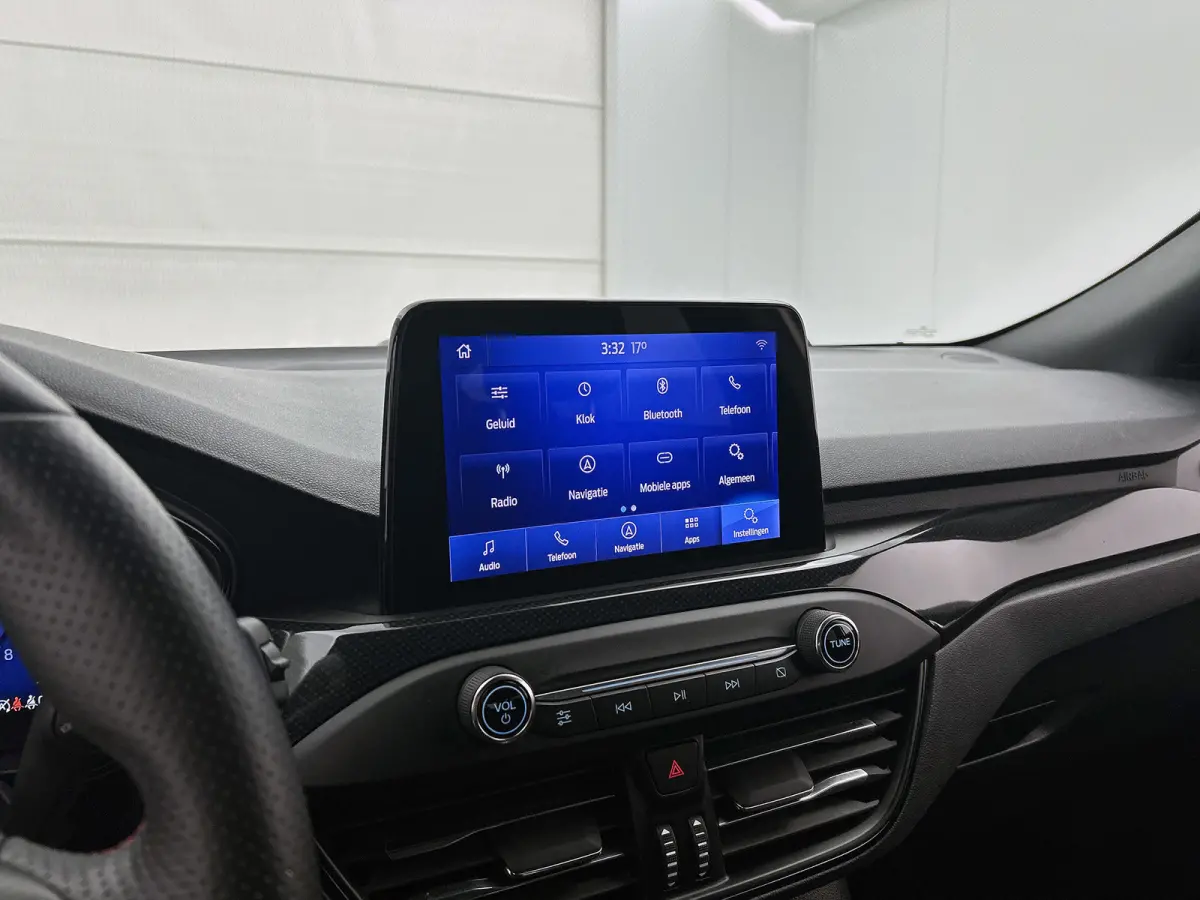 1.0 EcoBoost Hybrid ST Line X Business (TREKHAAK, B&O, STOEL-/STUURVERWARMING, TREKHAAK, ADAPTIVE CRUISE, CAMERA)