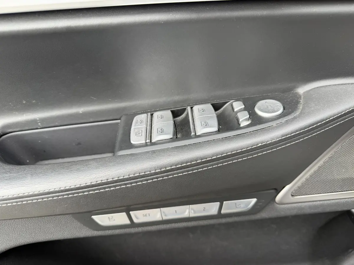 750d xDrive High Executive M-Sport | 360* Camera | Harmon Kardon | Head-Up Display | Elektrische Achterklep |