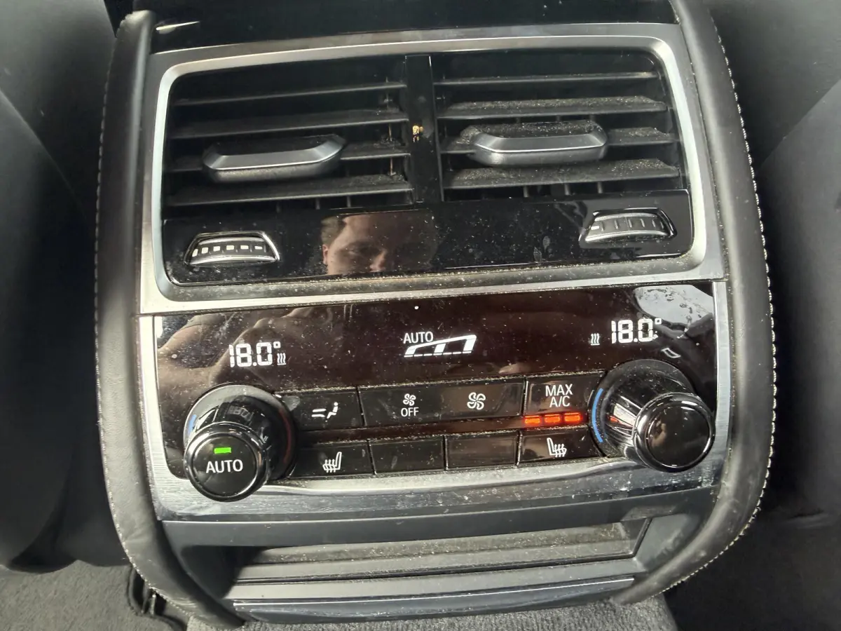 750d xDrive High Executive M-Sport | 360* Camera | Harmon Kardon | Head-Up Display | Elektrische Achterklep |