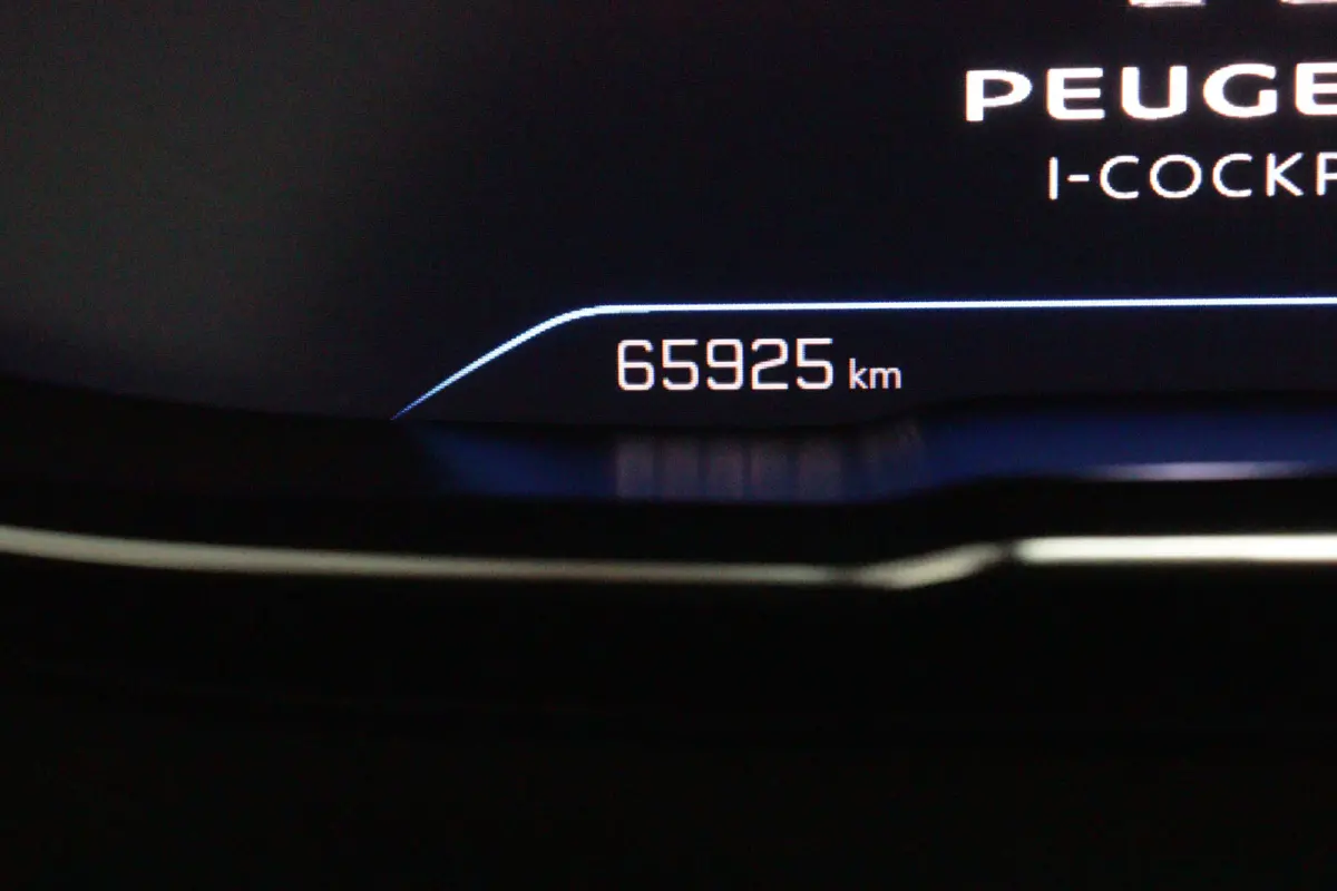 1.6 HYbrid4 300 Allure | NAVI / APPCONNECT | CLIMA | CAMERA + PDC | CRUISE | LANE-ASSIST / WARNING |