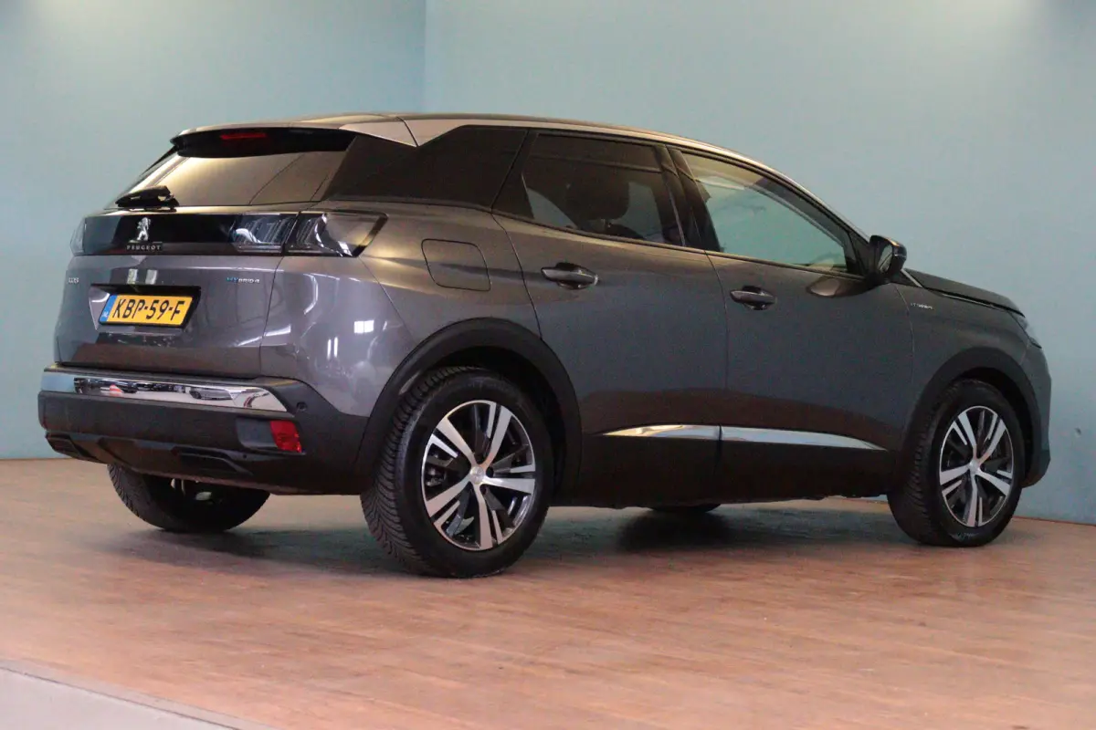 1.6 HYbrid4 300 Allure | NAVI / APPCONNECT | CLIMA | CAMERA + PDC | CRUISE | LANE-ASSIST / WARNING |