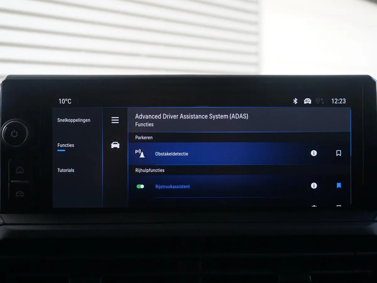 Electric L3 50 kWh | 8 jaar garantie | Apple Carplay | achteruitrijcamera | RAL1032